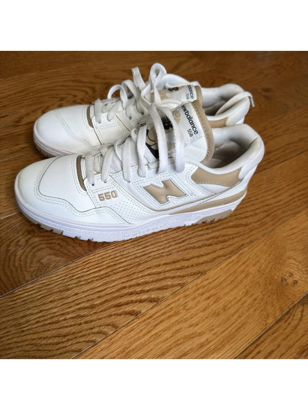 New Balance product pair